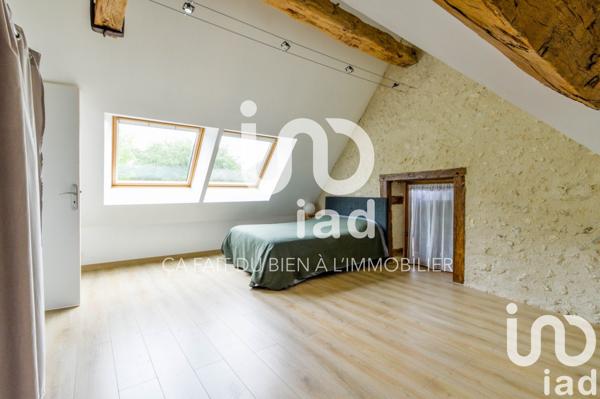Maison 8 pièces de 330 m² à Cour-Cheverny (41700)