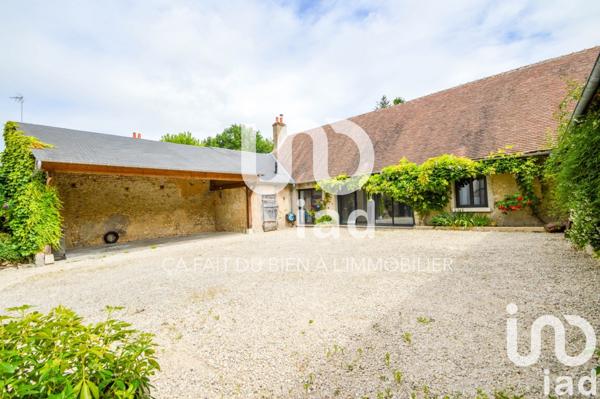 Maison 8 pièces de 330 m² à Cour-Cheverny (41700)