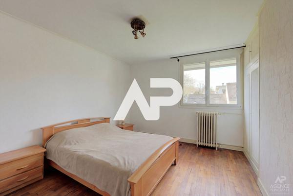 Appartement Rueil Malmaison 3 pièce(s) 55 m2 €220 000 ** - Référence 19656