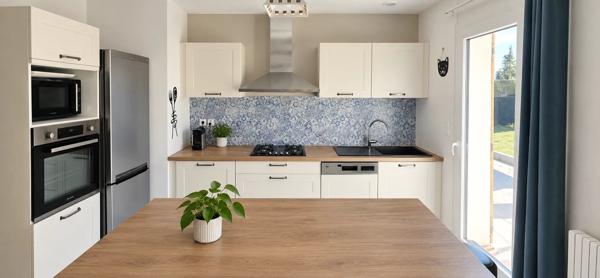 Vente                                                      Maison
                        
                     5 pièces                      91 m2                     à Fontenay-Trésigny