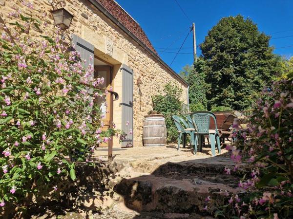 Maison ancienne - Saint-cyprien Authentique maison perigordine en pierres, rénovée avec piscine et Jardin