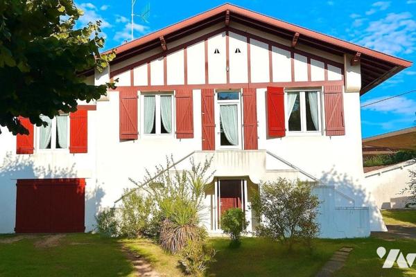 Maison à Vendre à CAPBRETON Landes (40)
CENTRE VILLE Dans un environnement calme et résidentie...