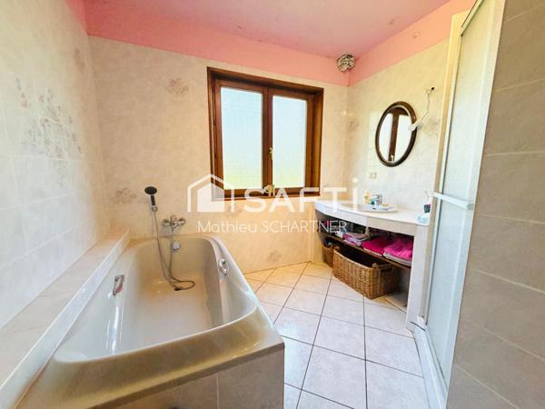 Maison - 6 pièces - 138m²