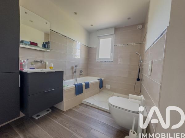 Maison à vendre 4 pièces 153 m² Apt