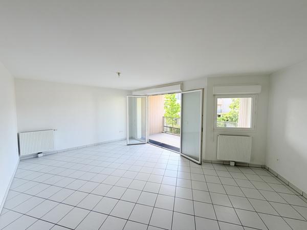Appartement
         3 pièces
        - 64 m² Exclusivité