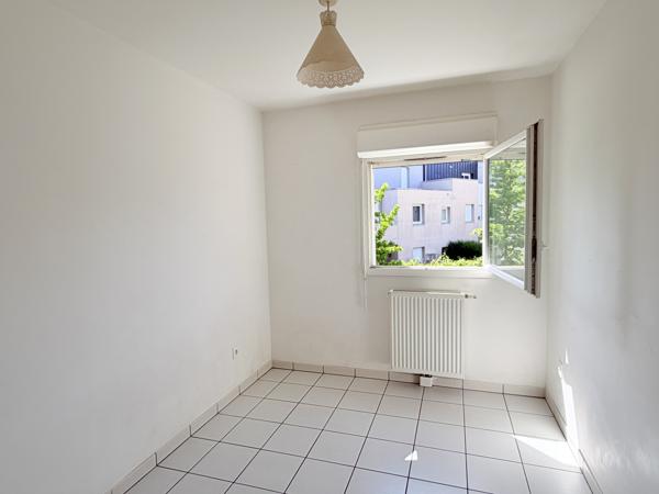 Appartement
         3 pièces
        - 64 m² Exclusivité