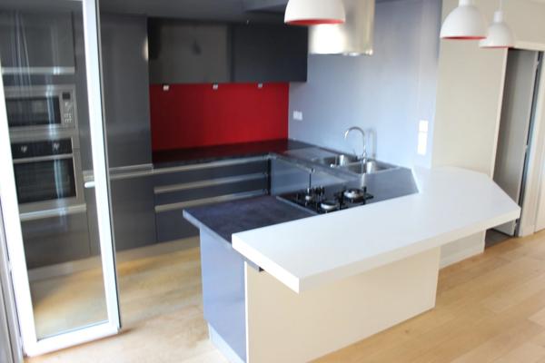 TOULOUSE (quartier Saint-Agne, rue Elvire), Métro Saint-Agne Appartement 58 m², deux balcons et un parking privatif
