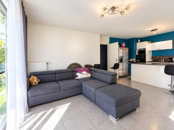Appartement à vendre 315 700 € Vaulx-en-Velin 4 p 83 m² DPE C