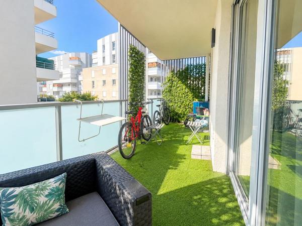 Appartement à vendre 315 700 € Vaulx-en-Velin 4 p 83 m² DPE C