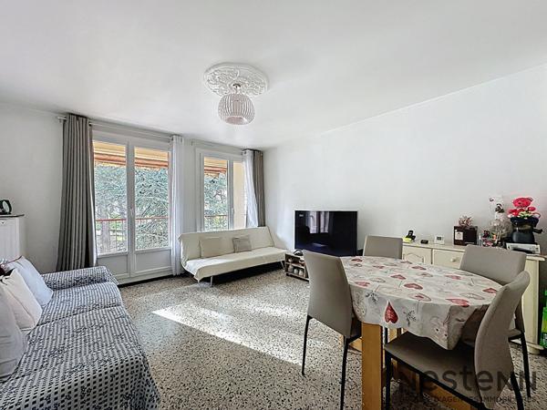 Appartement T3 de 73 m² à Aubagne ? lumineux avec terrasse et cave incluse