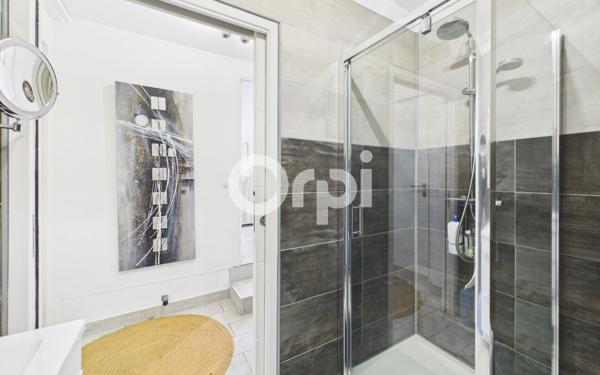 Appartement à vendre    4 pièces • 65,58 m2 Mandelieu-la-Napoule