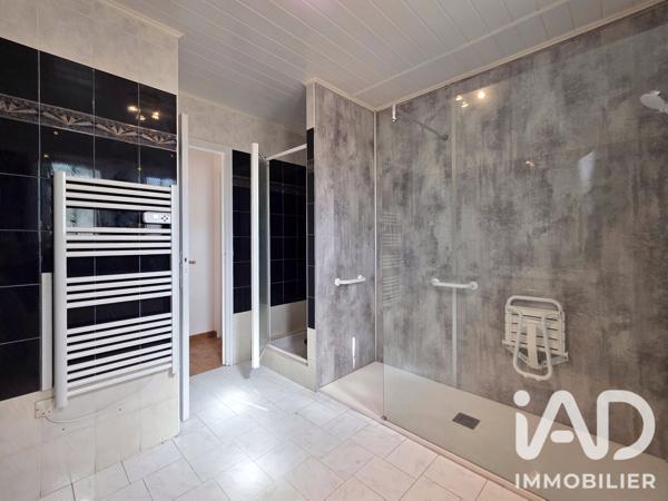 Maison à vendre 5 pièces 137 m² Sireuil