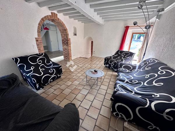 Thiers (hameau calme) - Maison 3 ch. et 1 bureau