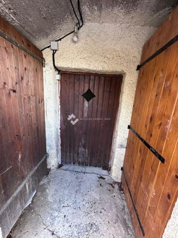 Thiers (hameau calme) - Maison 3 ch. et 1 bureau