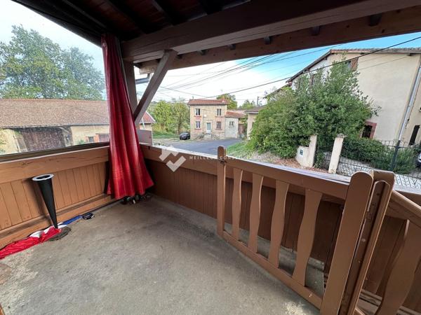 Thiers (hameau calme) - Maison 3 ch. et 1 bureau