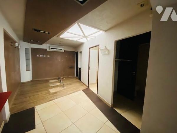 CHALONNES SUR LOIRE LOCAL COMMERCIAL DE 62 M²