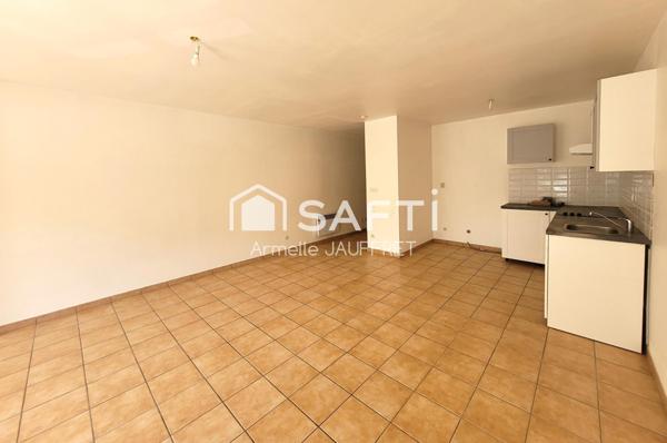 1km de la gare, T1 44m² + parking, immeuble récent