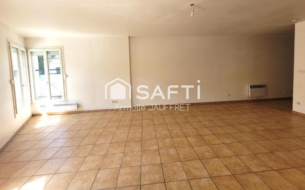 1km de la gare, T1 44m² + parking, immeuble récent