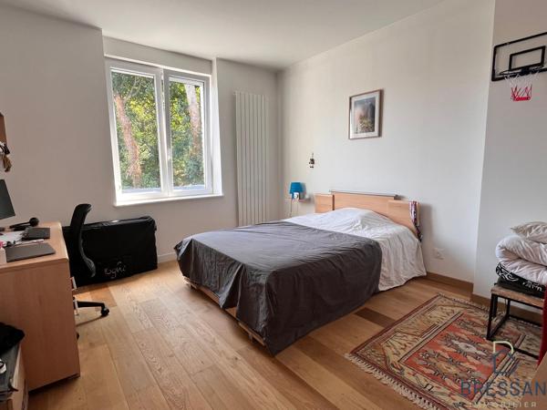 Maison 7 pièce(s) 5 chambre(s) 190 m²