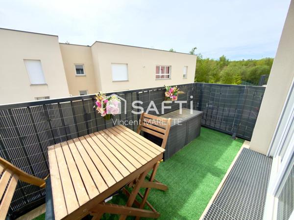 Appartement cocooning avec balcon et 2 stationnements – Résidence récente