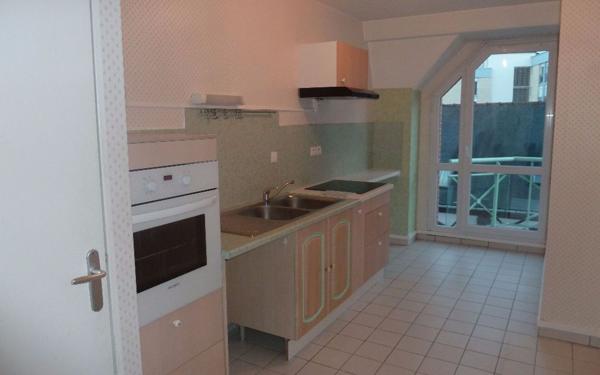 Appartement à louer    4 pièces •  Évreux