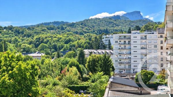 Appartement F2 à vendre  2 pièces - 42 m 2   CHAMBERY  - 73