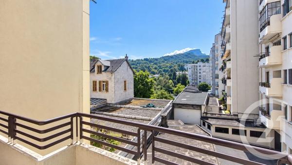Appartement F2 à vendre  2 pièces - 42 m 2   CHAMBERY  - 73