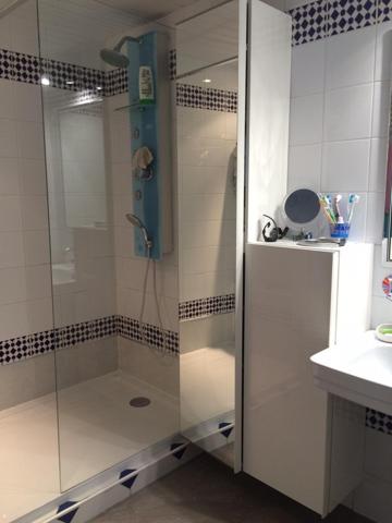 Appartement T4 dernier étage avec parking Alès (30100)