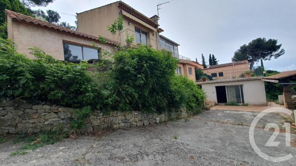 Maison à vendre  7 pièces - 158,11 m2 CARQUEIRANNE - 83