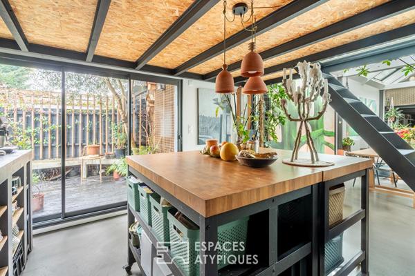 Loft avec patio dans une ancienne clouterie