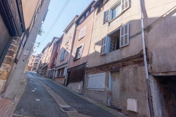 Vente Immeuble 11 pièces 182 m2 à Thiers