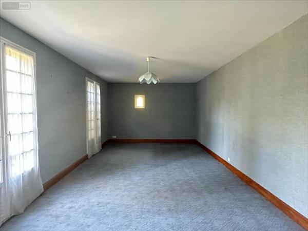 Maison à vendre à Carhaix-Plouguer dans le Finistère (29270), ref : 29005-1078695