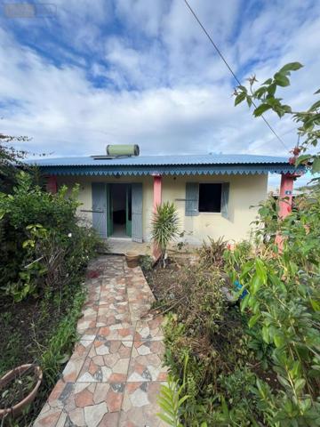Maison à vendre à Saint-Joseph à la Réunion (97480), ref : 97411-311