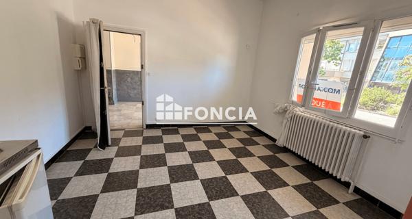Location Local commercial 2 pièces 26.84 m² - Bourgoin-jallieu 38300