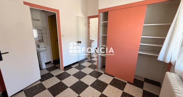 Location Local commercial 2 pièces 26.84 m² - Bourgoin-jallieu 38300