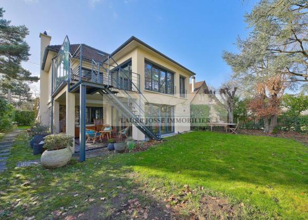 Maison villa Le Vésinet 200 m²