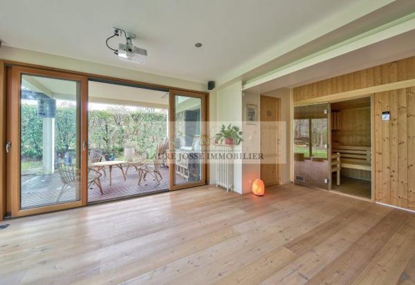 Maison villa Le Vésinet 200 m²