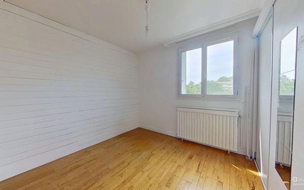 Appartement à vendre    3 pièces • 64 m2 Bron