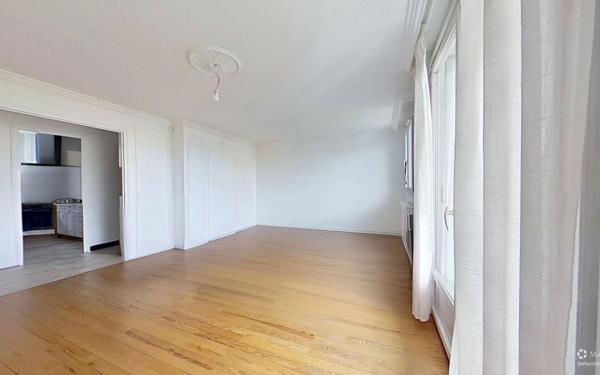 Appartement à vendre    3 pièces • 64 m2 Bron