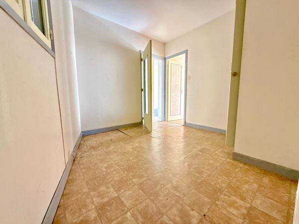 A VENDRE : MAISON 86 M² AVEC JARDIN + APPARTEMENT T2 AVEC BALCON, TERRASSE ET GARAGE