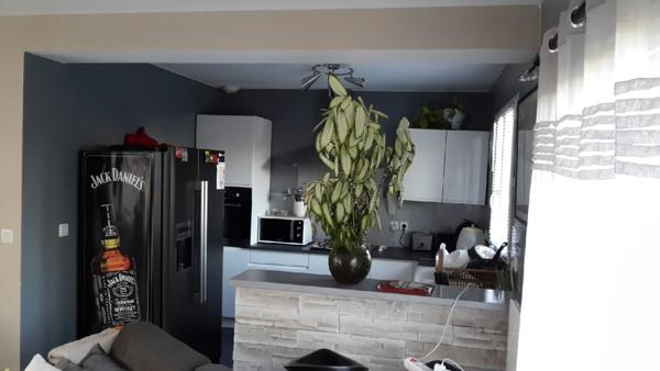 Maison à vendre 5 pièces 101 m² Croix-Chapeau