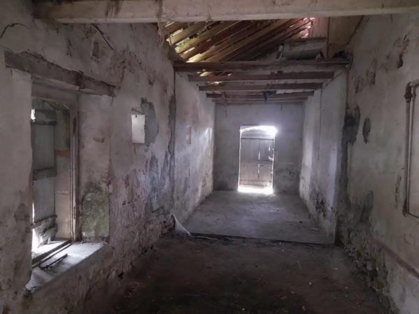 Belle grange avec CU dans un cadre paisible