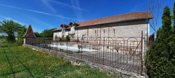 Belle grange avec CU dans un cadre paisible