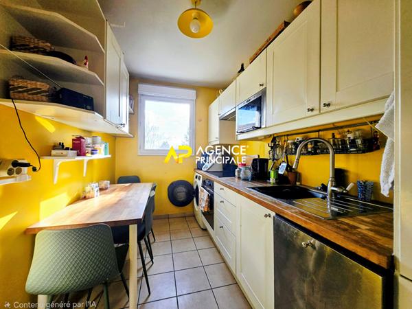 Appartement 4 pièces, 3 chambres avec balcon, box et parking en centre ville d'ARGENTEUIL €239 000 ** - Référence 4534