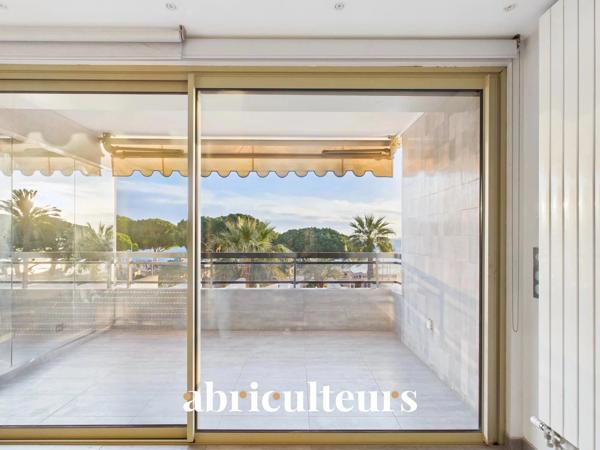 Vue mer panoramique Élégant 4 Pièces avec terrasse 84m² Juan-les-Pins