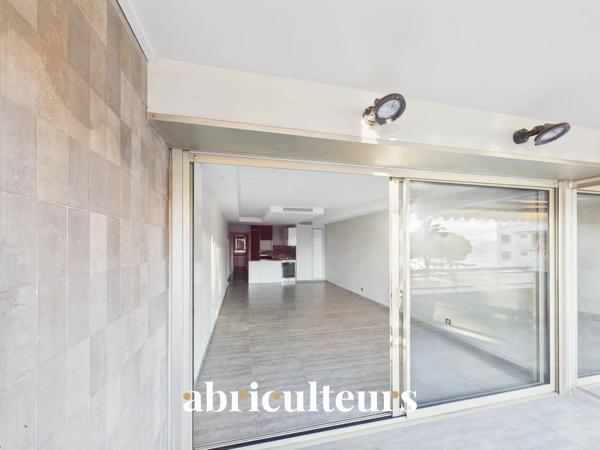 Vue mer panoramique Élégant 4 Pièces avec terrasse 84m² Juan-les-Pins