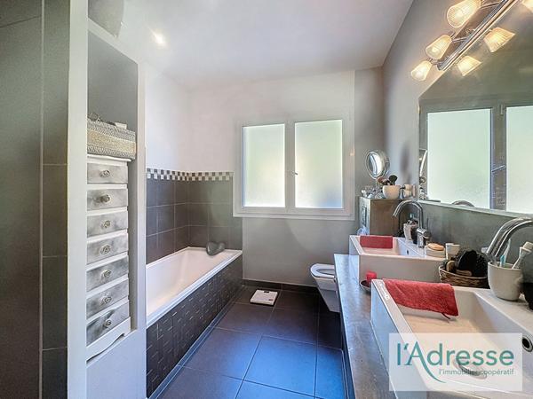 Villa 220 m² - Piscine - Vue mer - Grand terrain - AFA