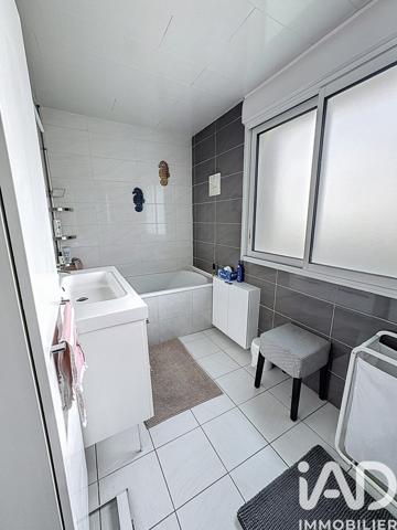 Maison à vendre 11 pièces 269 m² Peumerit