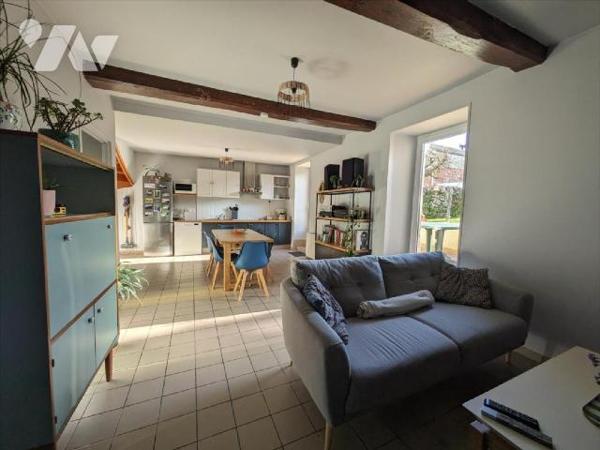 LA GAUBRETIERE - A découvrir ! Charmante maison de bourg de 82 m² habitable datant du 18ème siè...