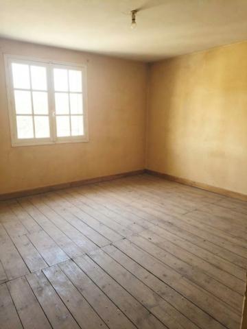 Maison à vendre 7 pièces THIERS (63)